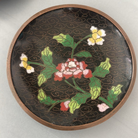Antique Chinese Cloisonné Small Dishes - Picture 3 of 8